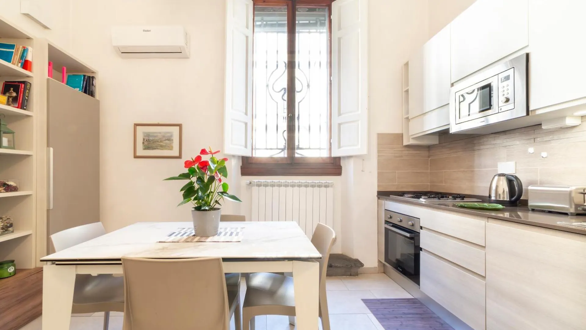 La Casa Di Walter Two Steps From The Centre Apartment Florence 0*,